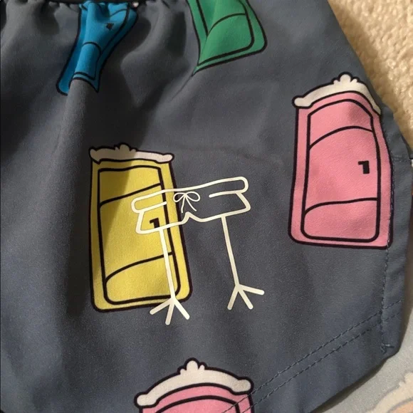 Women’s CHICKNLEGS running shorts - Picture 3 of 6